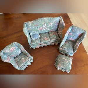 1:12 Living / Sitting Room Floral Miniature Vintage Dollhouse Furniture Set